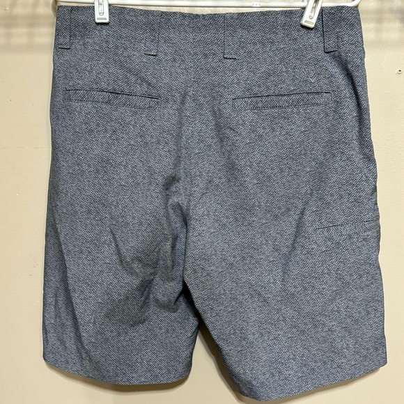 Callaway Golf Shorts size 32 - Picture 2 of 4